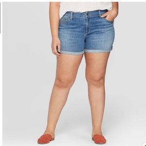 Universal Thread Mid-Rise Jean Shorts NWT